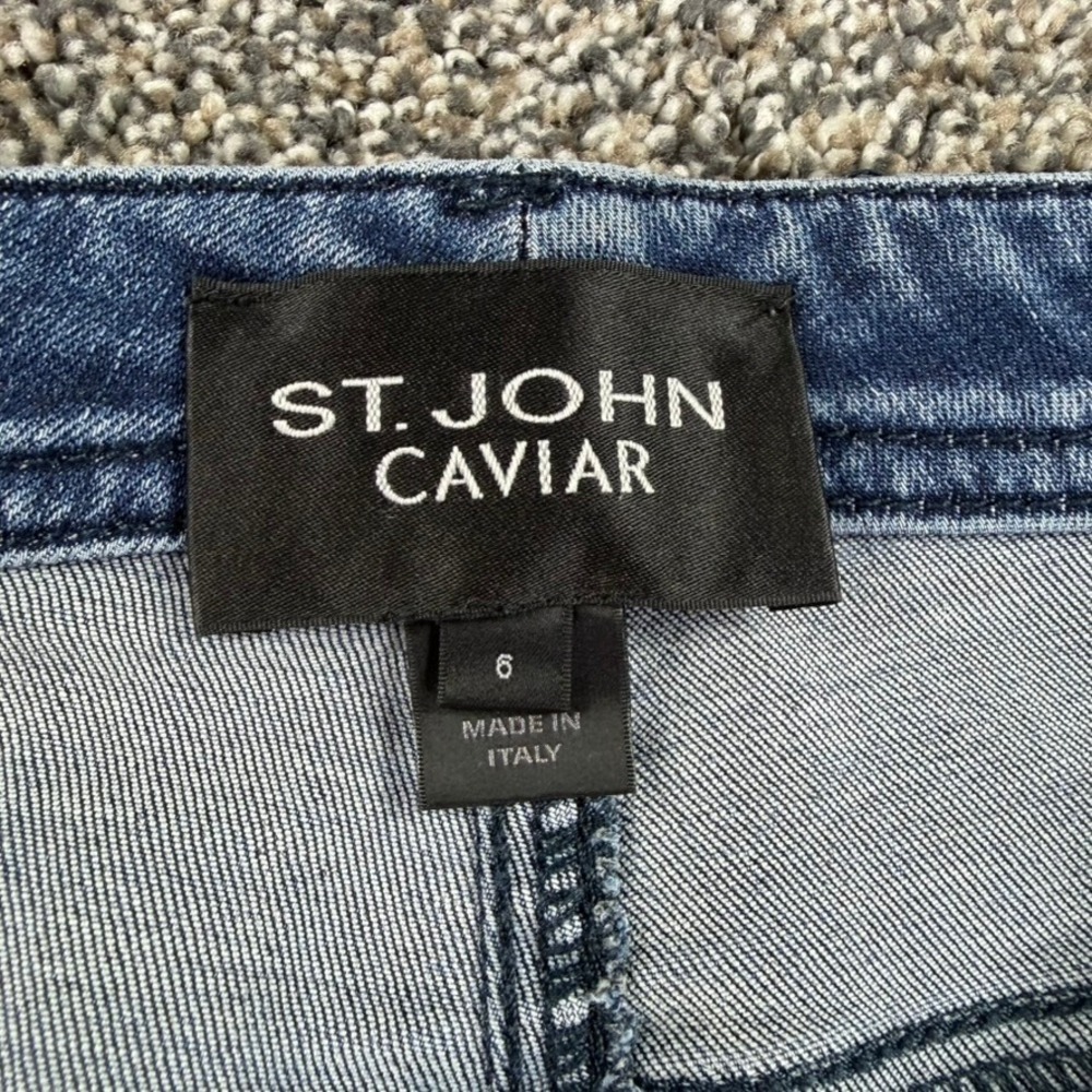 St. John Caviar Blue Straight Leg Fit Stretch Jeans Womens 6 Casual Italy Made - Picture 6 of 14